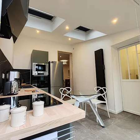 La Joyeuse Josephine Apartman